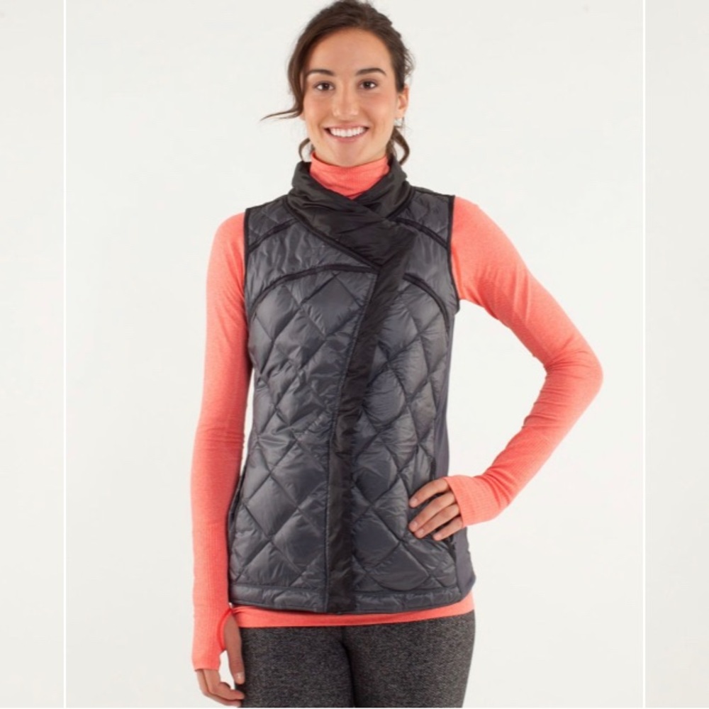 Lululemon What The Fluff Vest - black and grey reversible